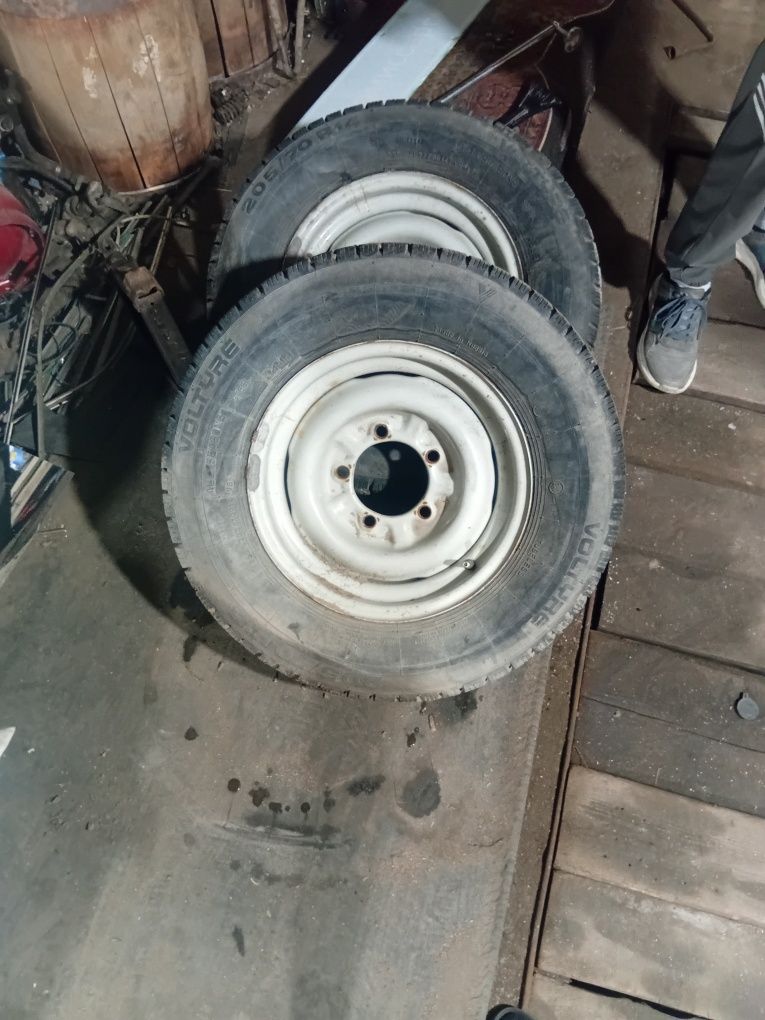 Колеса от Волги всесезонные