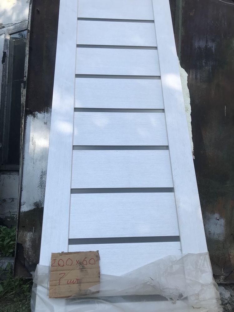 продам новые двери,в упаковке