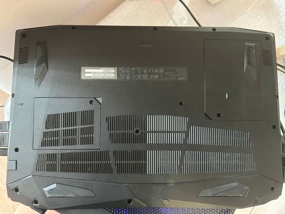 Acer Nitro 5 ноутбук