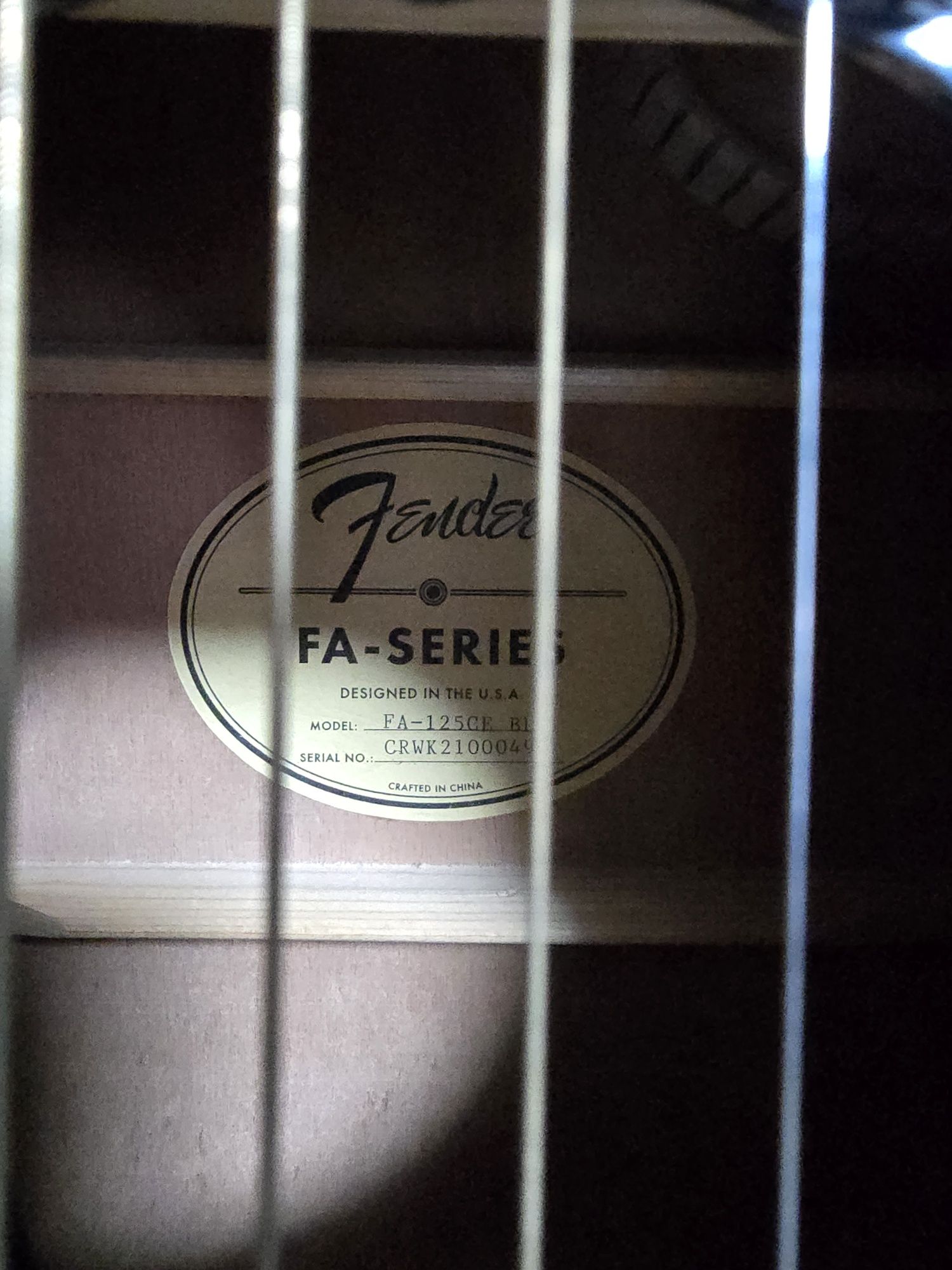 Продам гитару, Fender FA 125CE, черного цвета