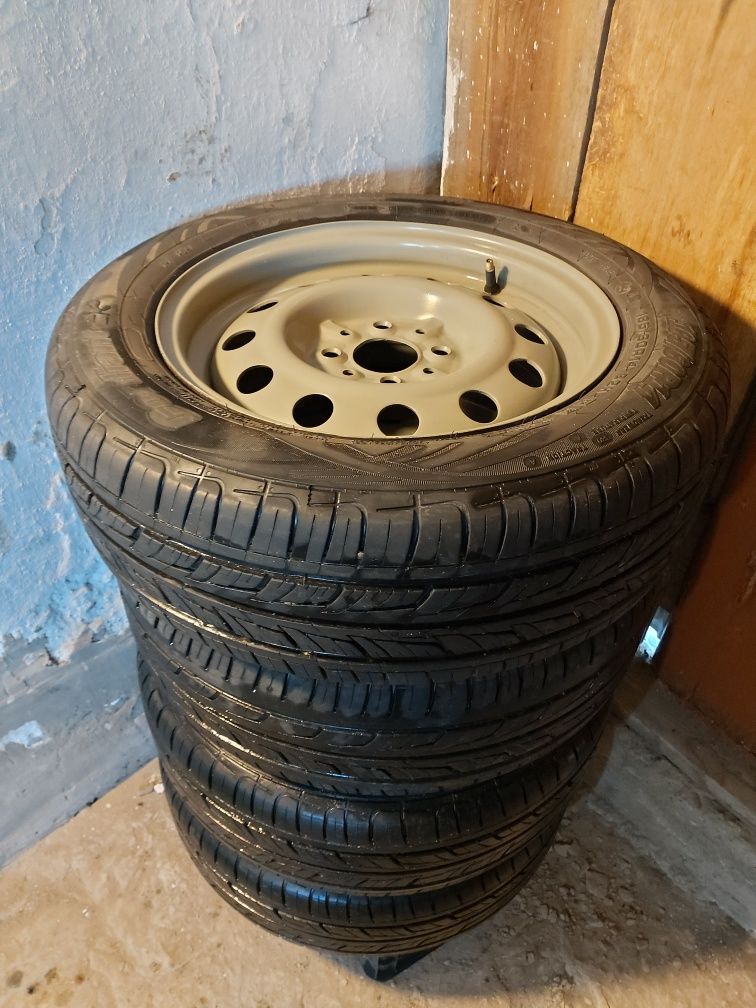 Продам летнюю резину