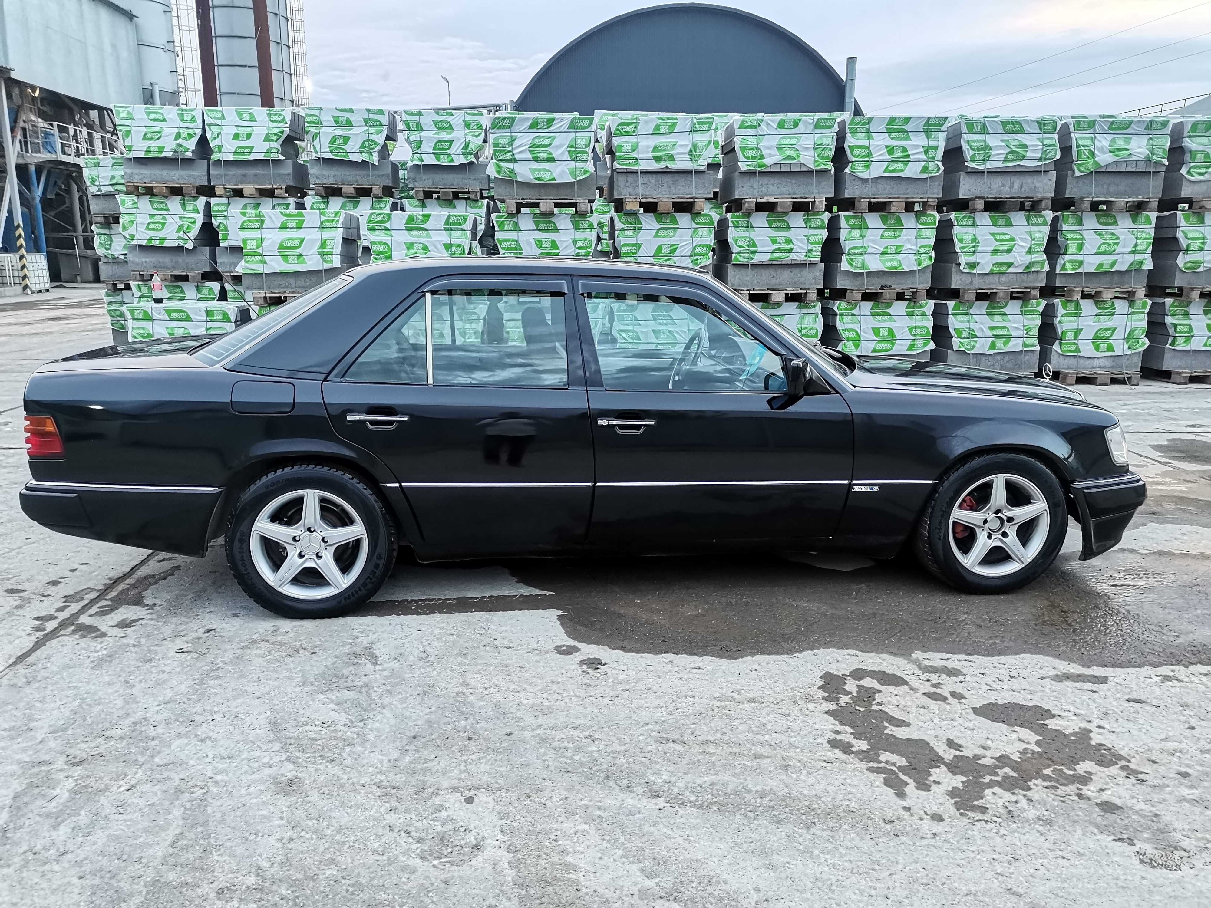 Мерседес W124 SportLine 2,6л 1991г.