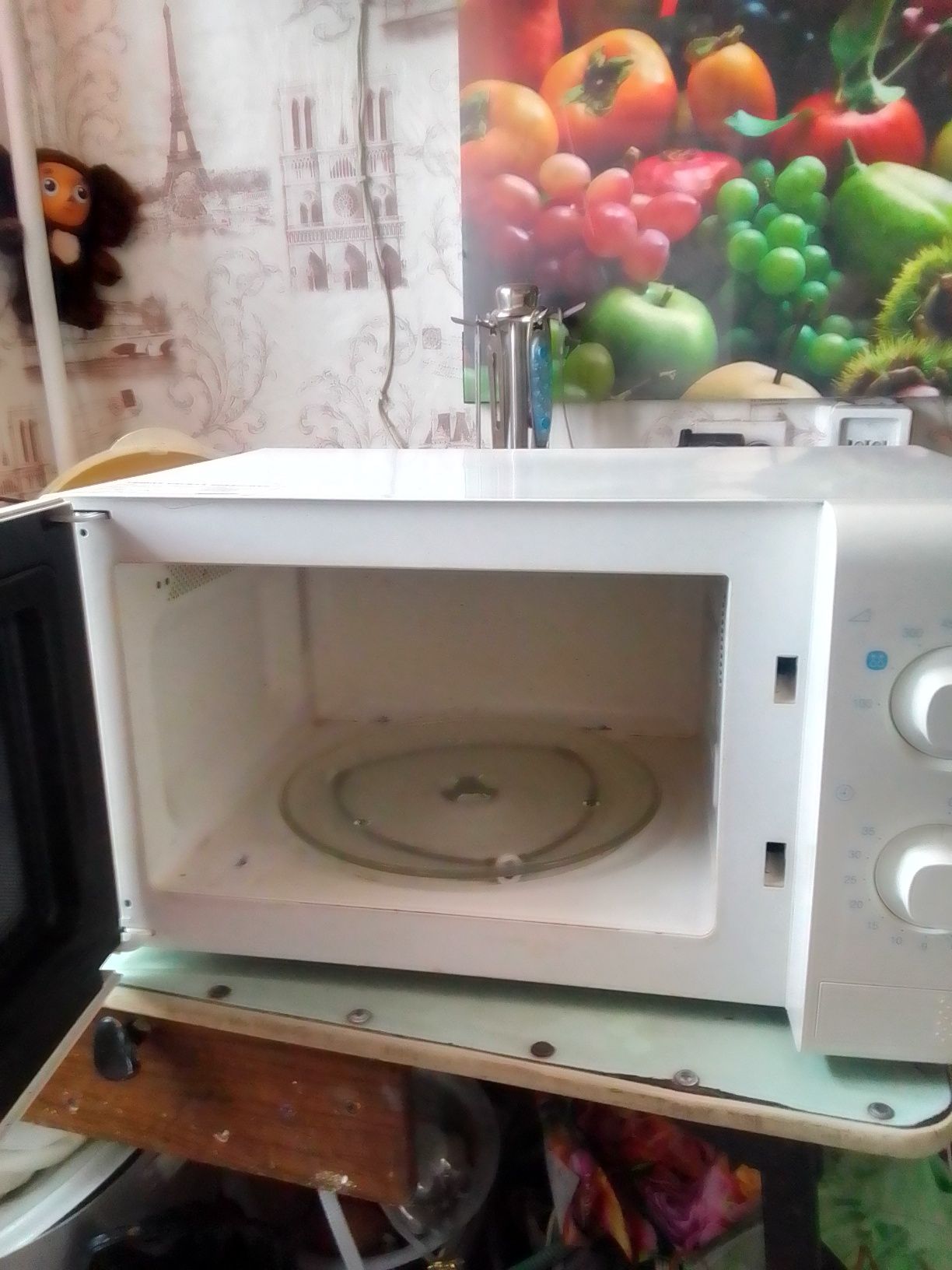 Микроволновая печь Самсунг.