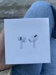 Наушники Apple AirPods Pro