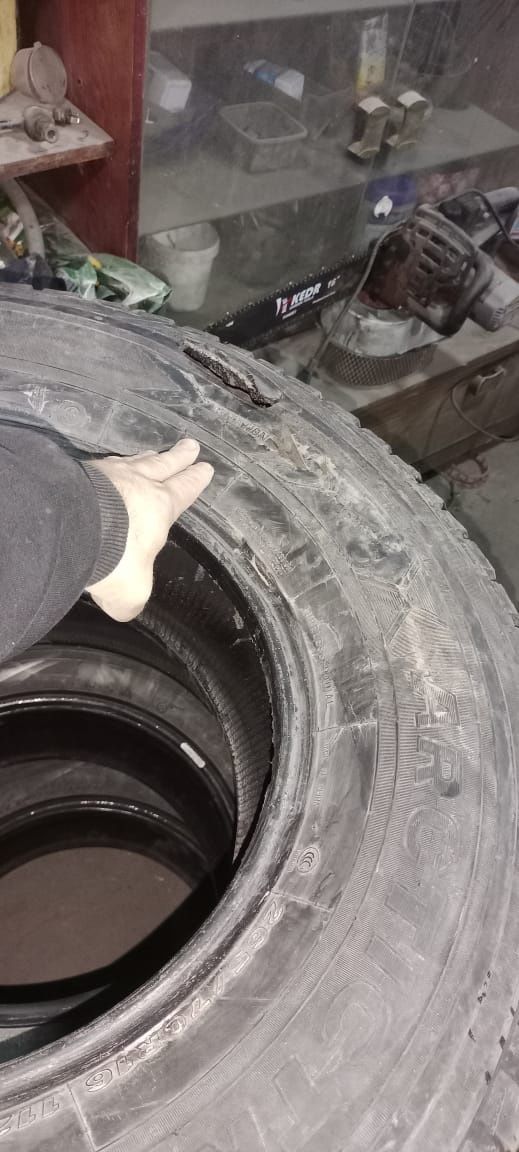 Продам шины б/у зимние