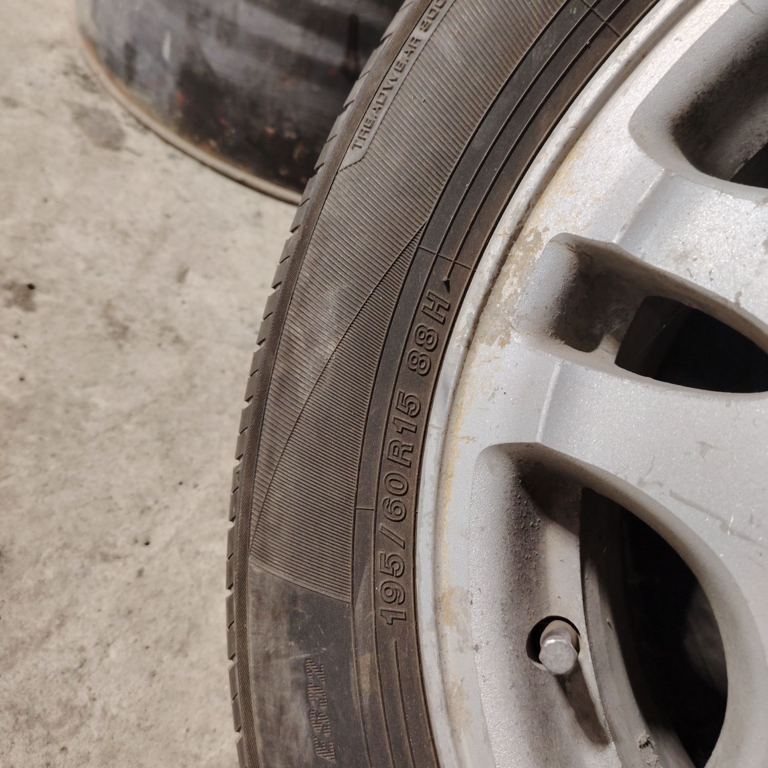 Продам диски на р15 toyota