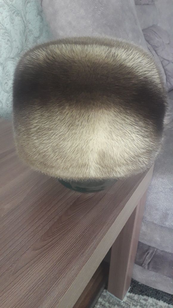 Продам норковую шапку