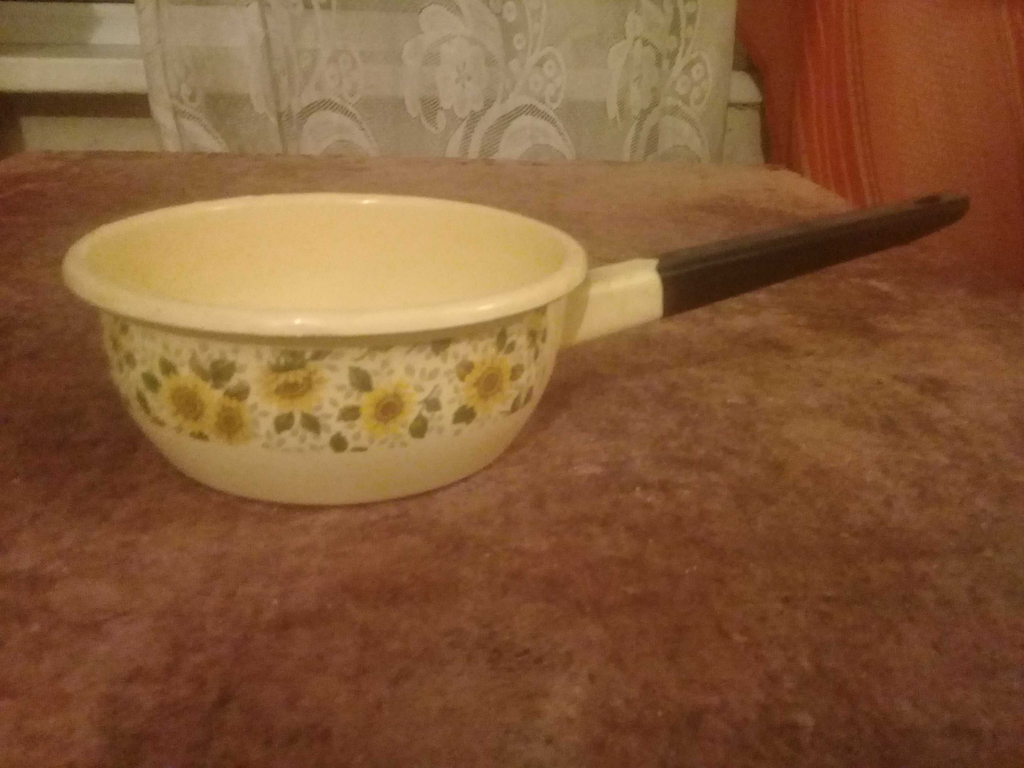 Продам блюдо-поднос и другие предметы, недорого!