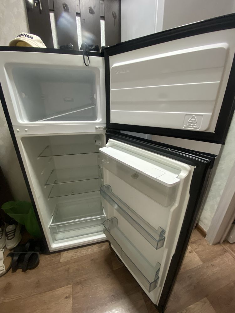 Холодильник midea