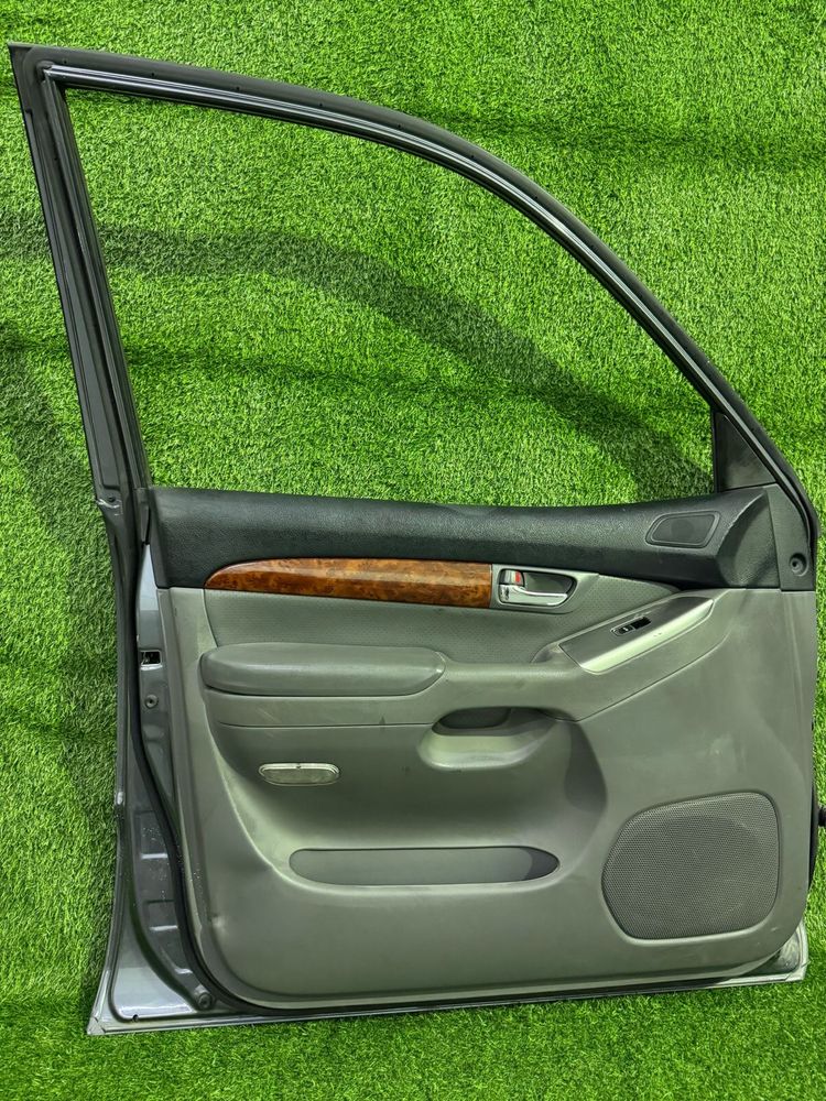 Двери передние Toyota Land Cruiser 100,105 Prado 120, 150 Lexus LX 470