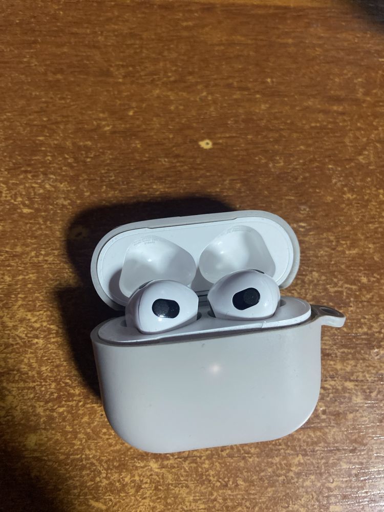 Наушники AirPods 3