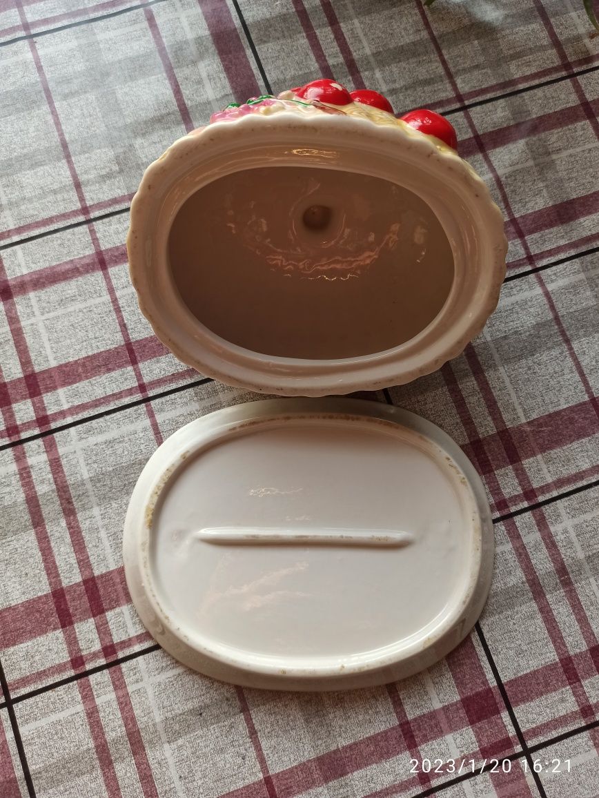 Продам маслёнку. Состояние хорошее.