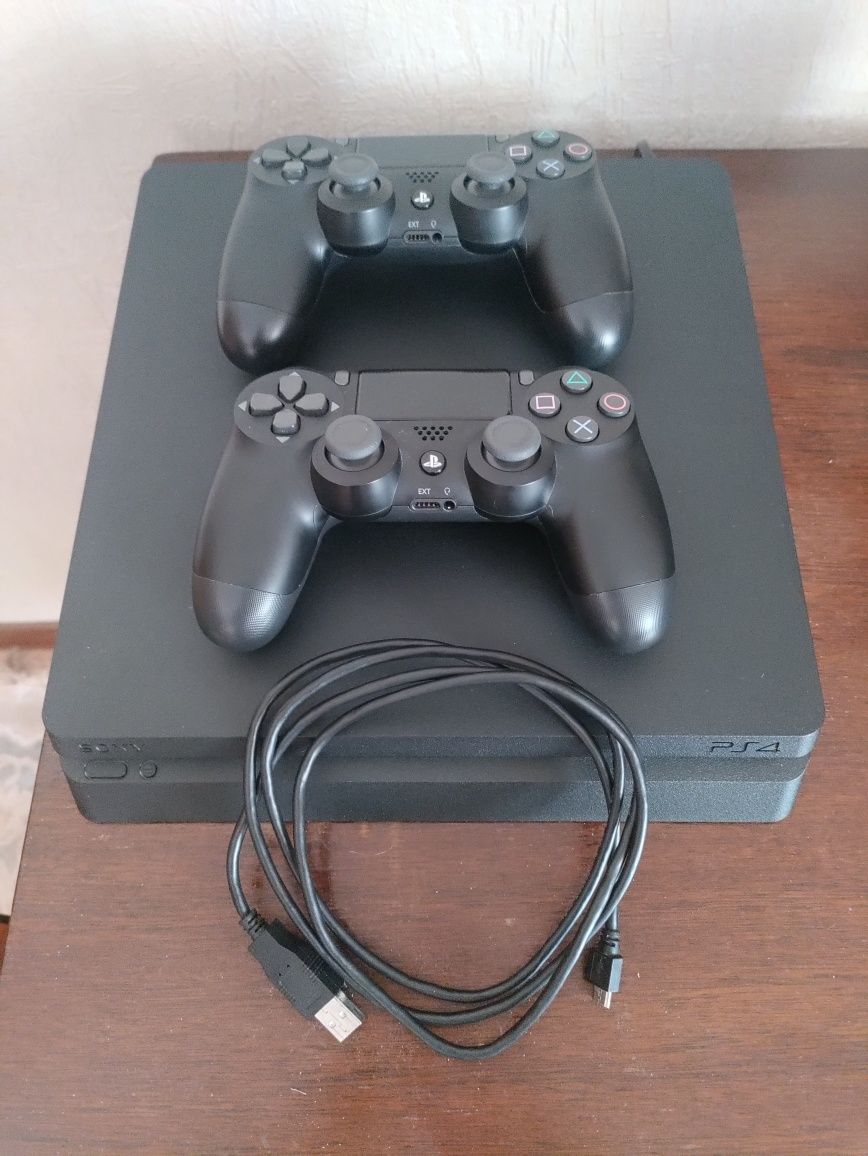 Продам Playstation 4 Slim 1 tb