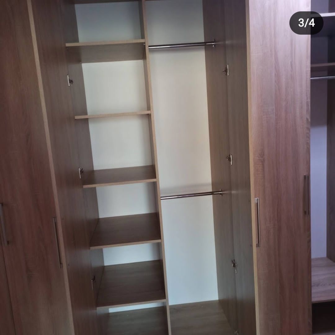 СРОЧНО Продам прихожую (три шкафа). г.Петропавловск