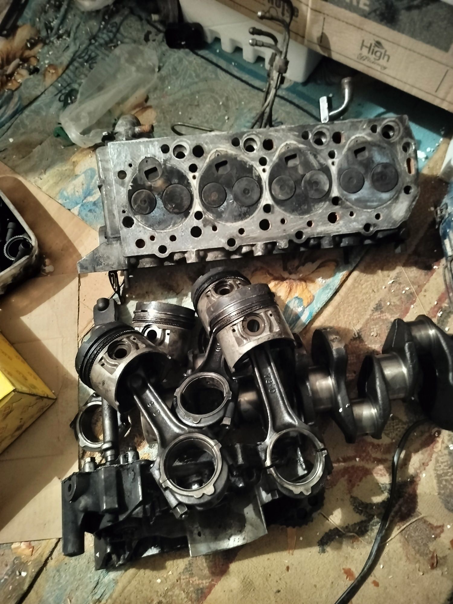 Продам запчасти 4D56
