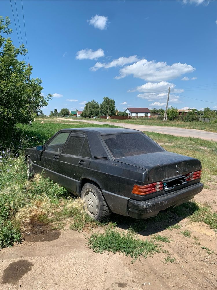Продам Мерседес 190