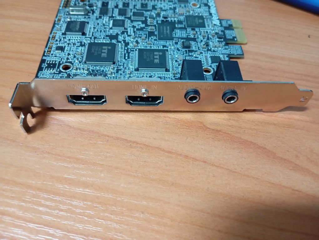 Продам Плату Захвата Видео AVERMEDIA Life Gamer HD C985