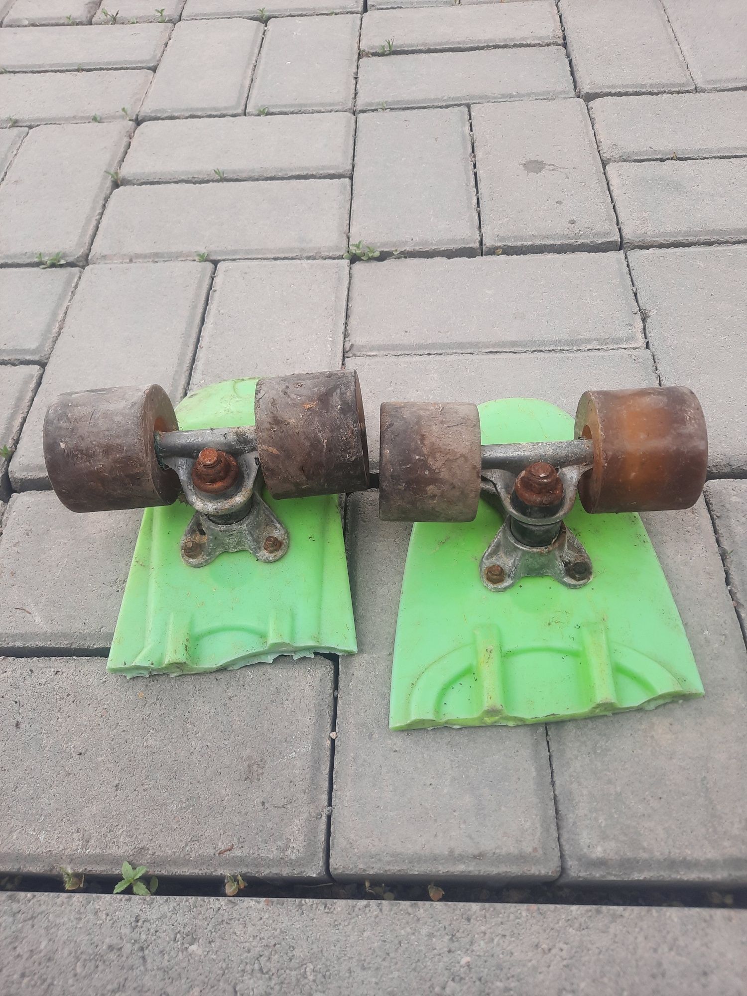 Продам скейд на запчасти