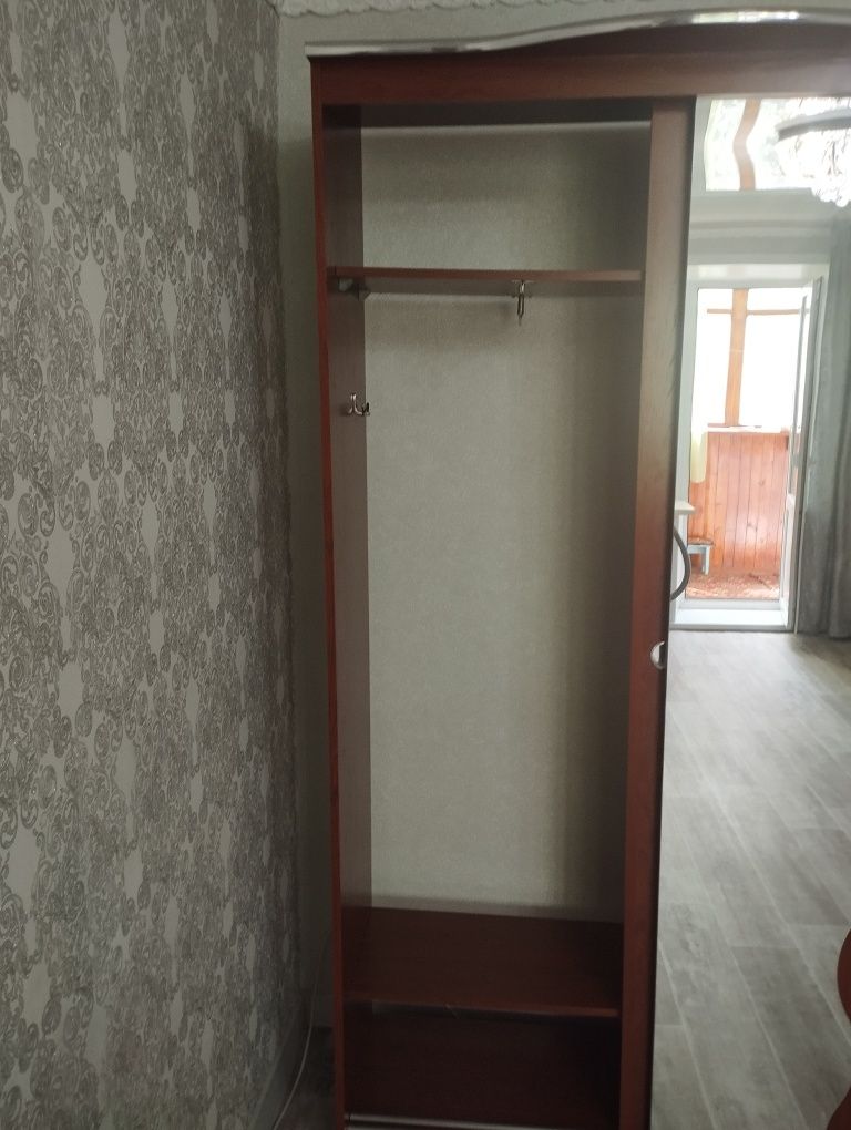 Продам шкаф купе