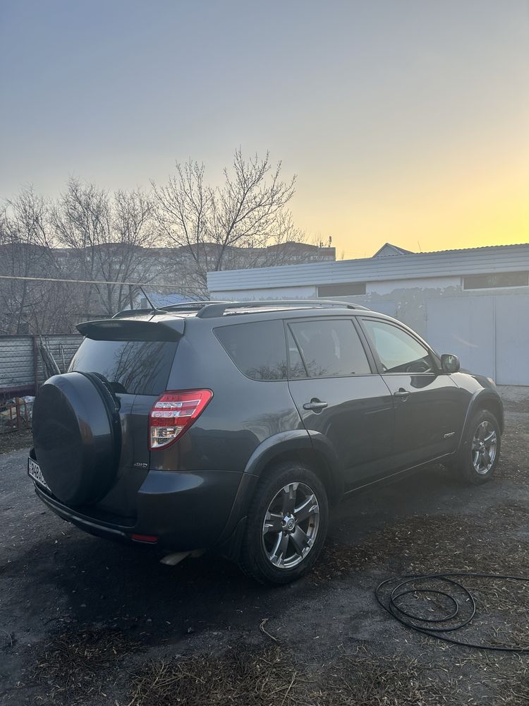 Toyota Rav 4 2011