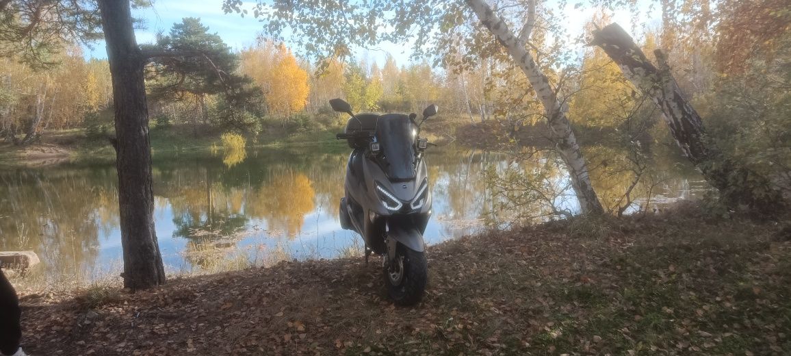 Продам скутер макси