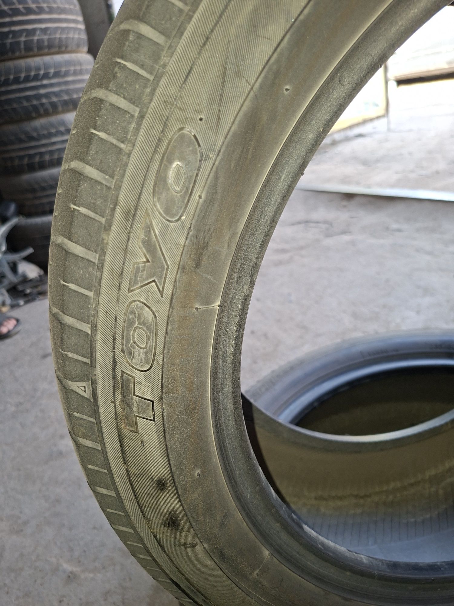 Шины 235 /50/18 toyo
