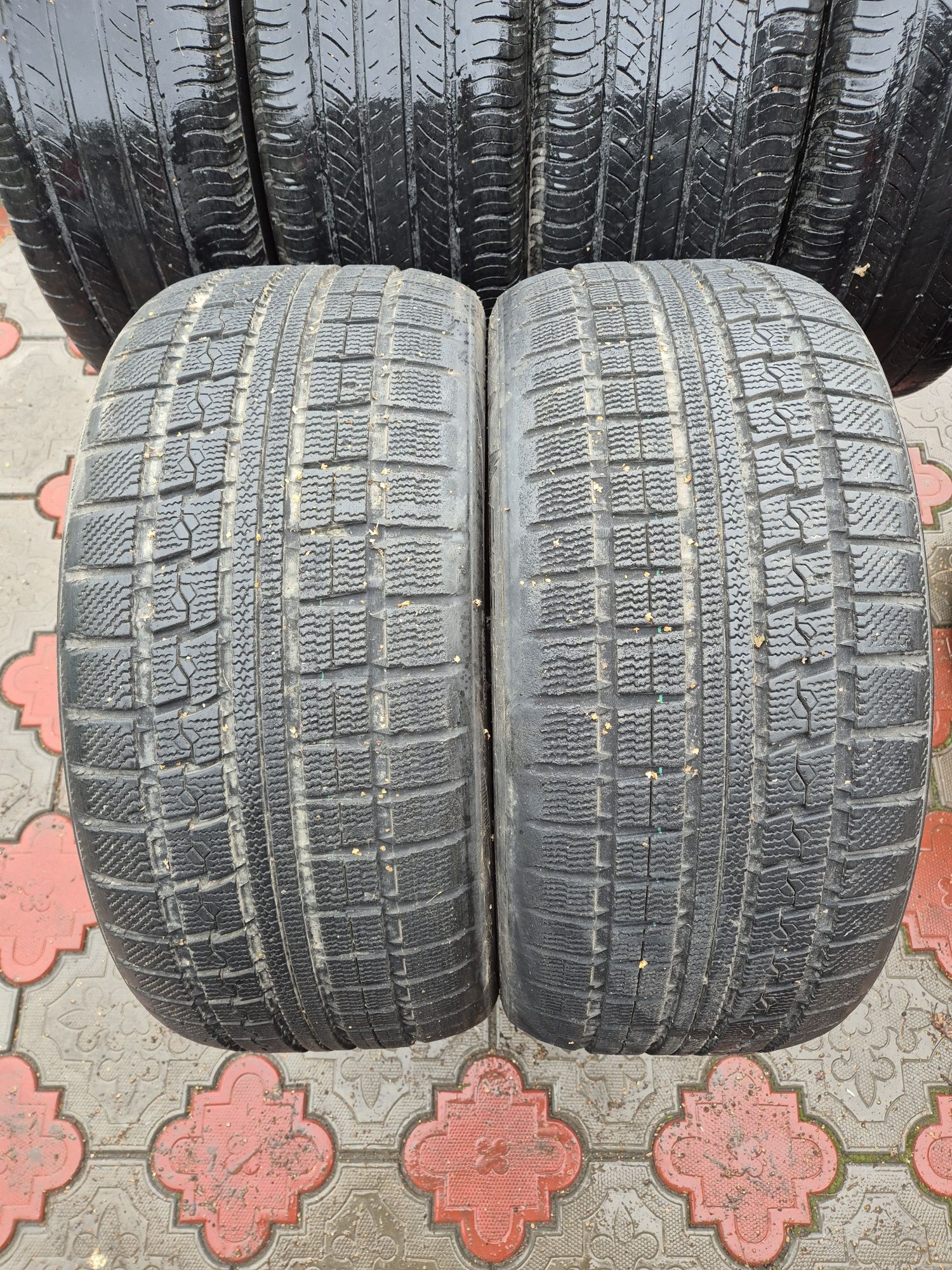Резина 275 40 r20 пара
