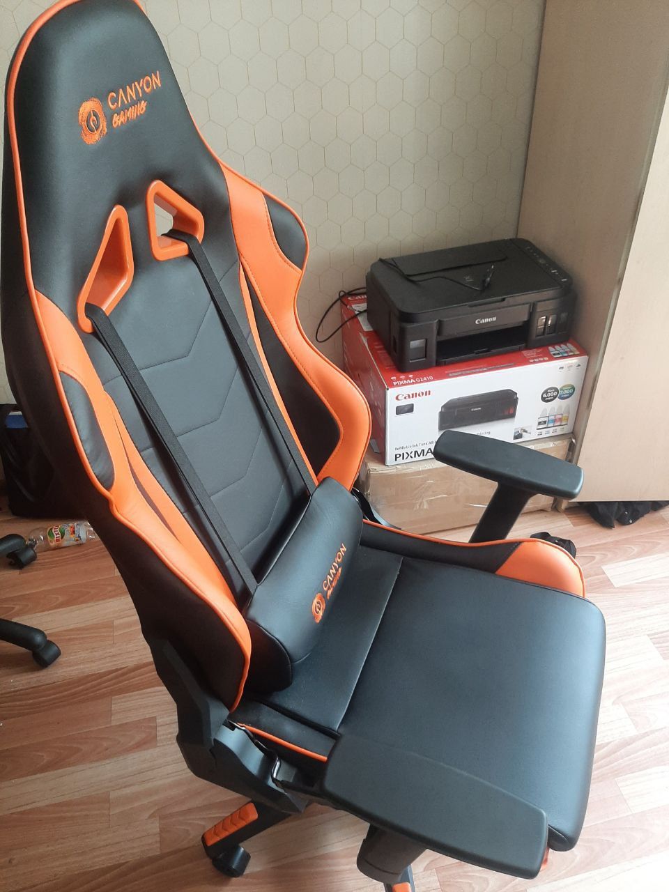 Продам Игровои кресло Canyon Gaming