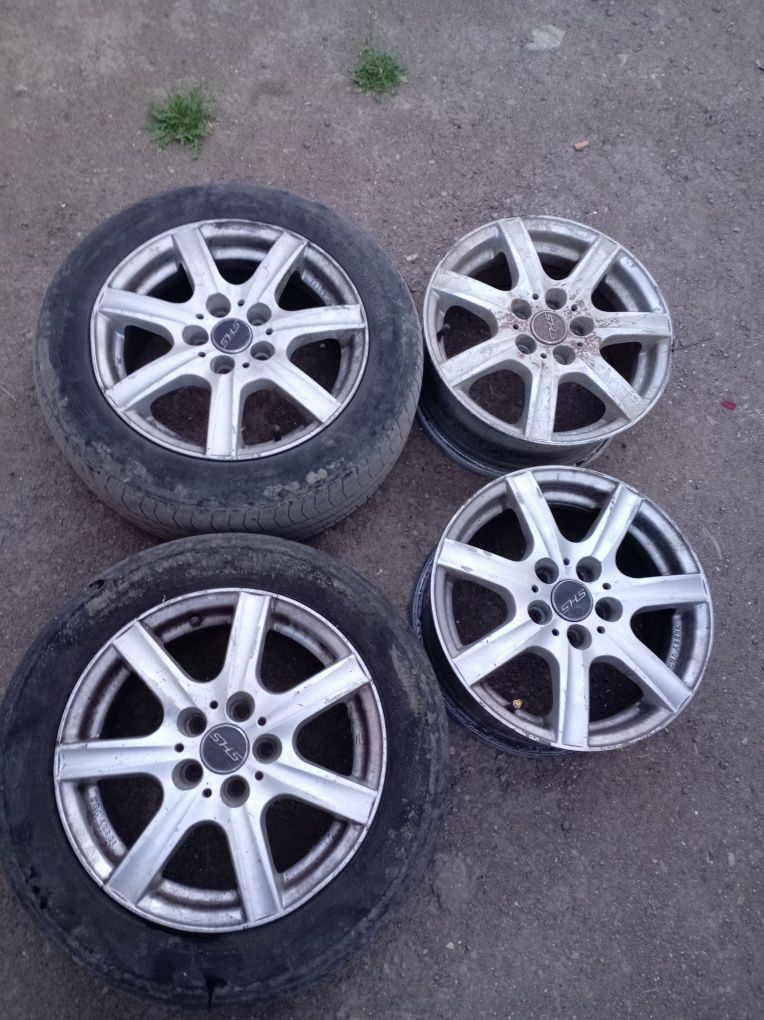 Титанка Авенсис размер 15
