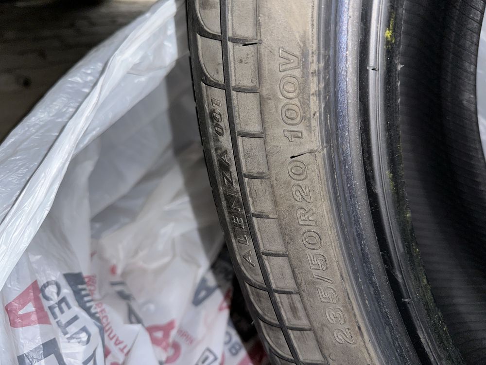 Резина летняя Bridgestone Alenza 001 235/50 R20 Runflat
