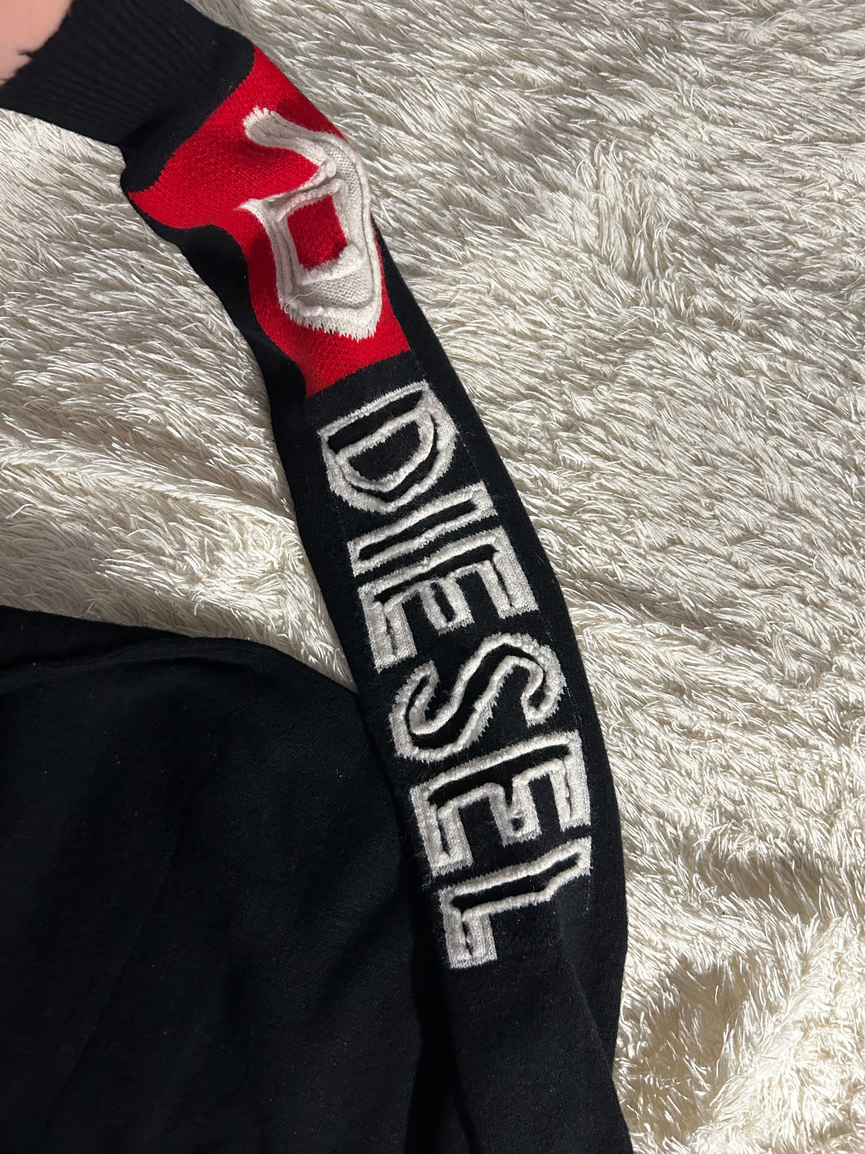 Брендированный свитер DIESEL размер XL