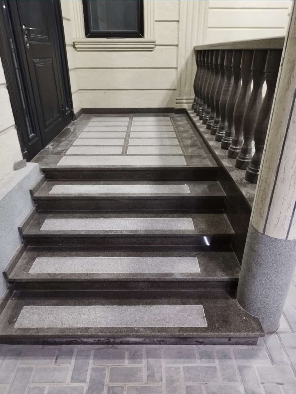Гранит, травертин, мрамор