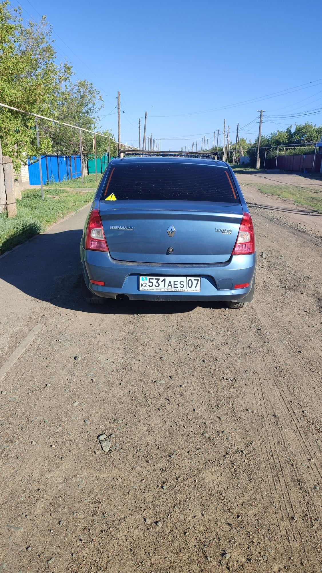 Рено Логан 1 2013 год