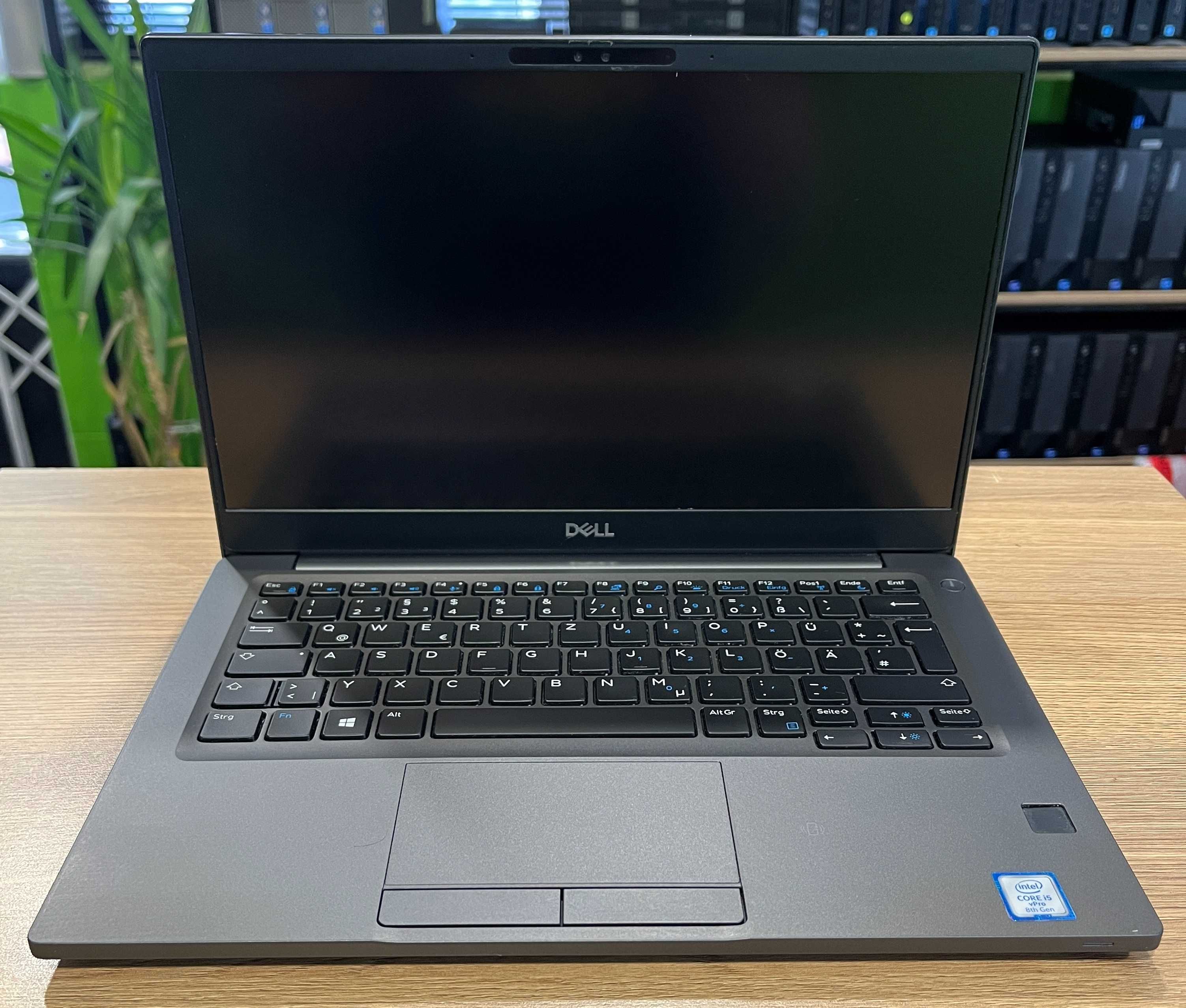 Dell Latitude 7390. Core I5-8350U. 1.7/3.6 GHz. 8/256 GB.13,3" FHD IPS