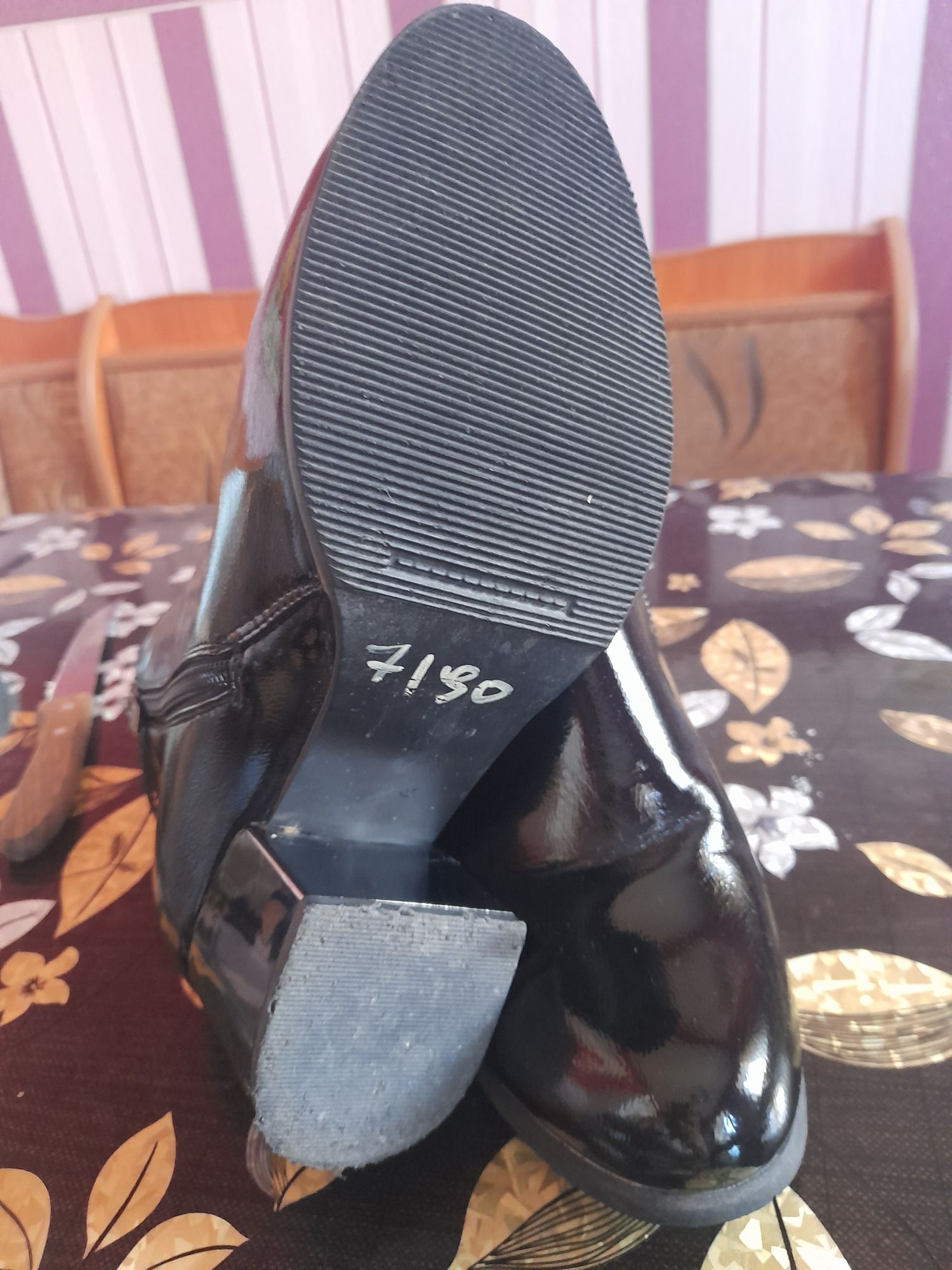 Продам весна размер 38 состояние отличное