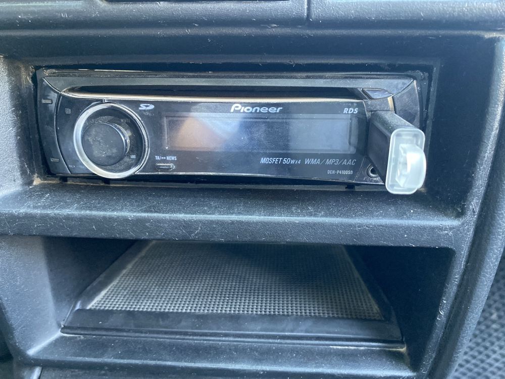 Pioneer DEH Бууу