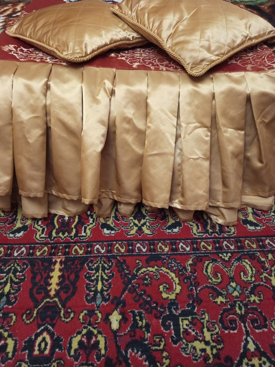 Покрывало с падушками