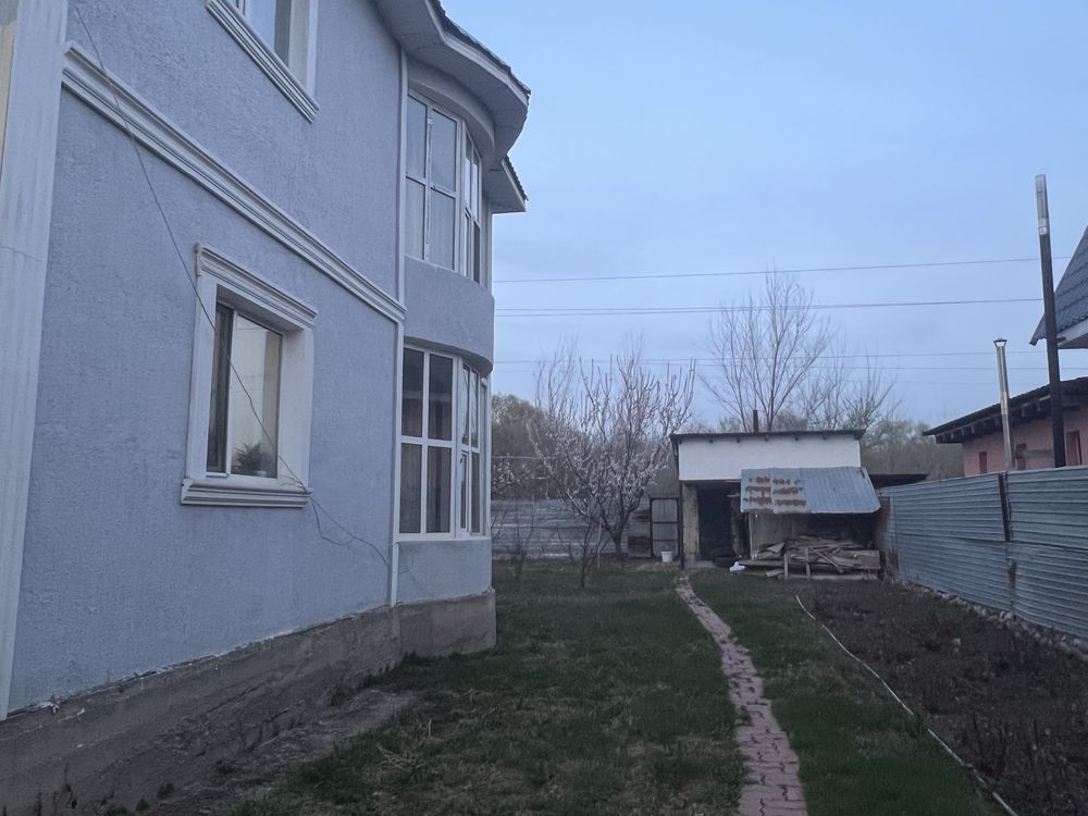 Просторный дом в Алматы