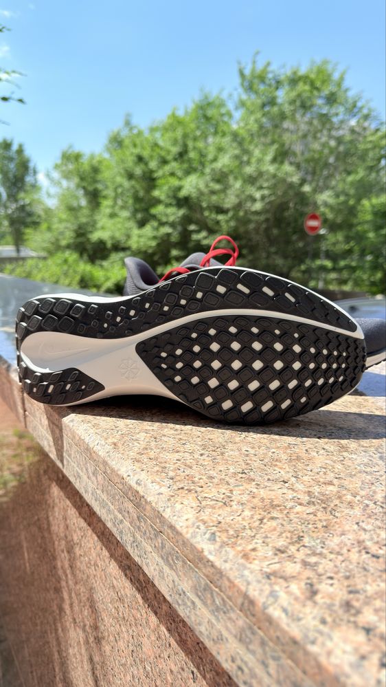 продам кроссовки nike air zoom fn модель original