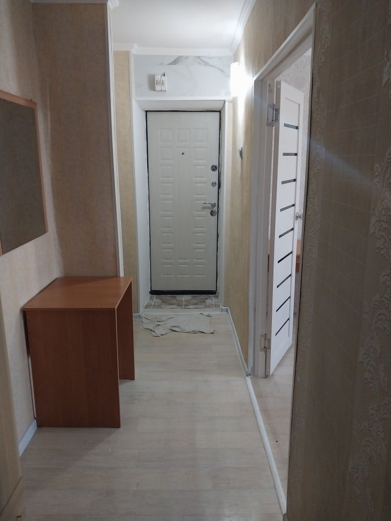 Сдам квартиру по суточной семейным .
