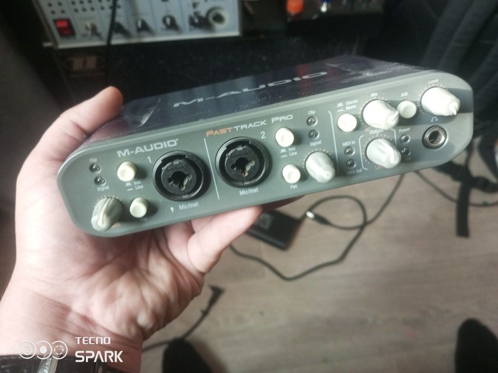 Звуковая карта M-Audio Fast Track Pro
