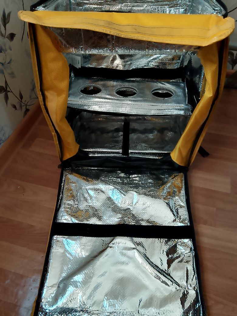 Сумка glovo в хорошем достояние