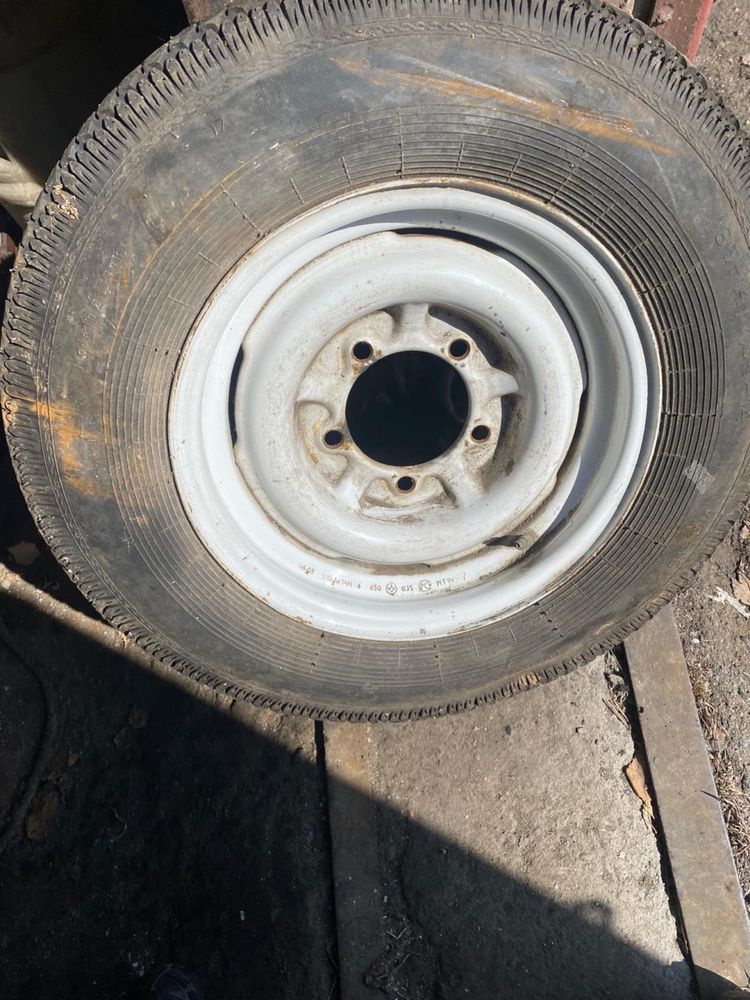 Продам 1 колесо в сборе на газ 24.