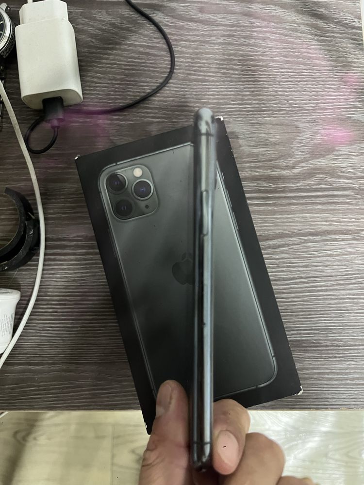 iPhone 11 pro………