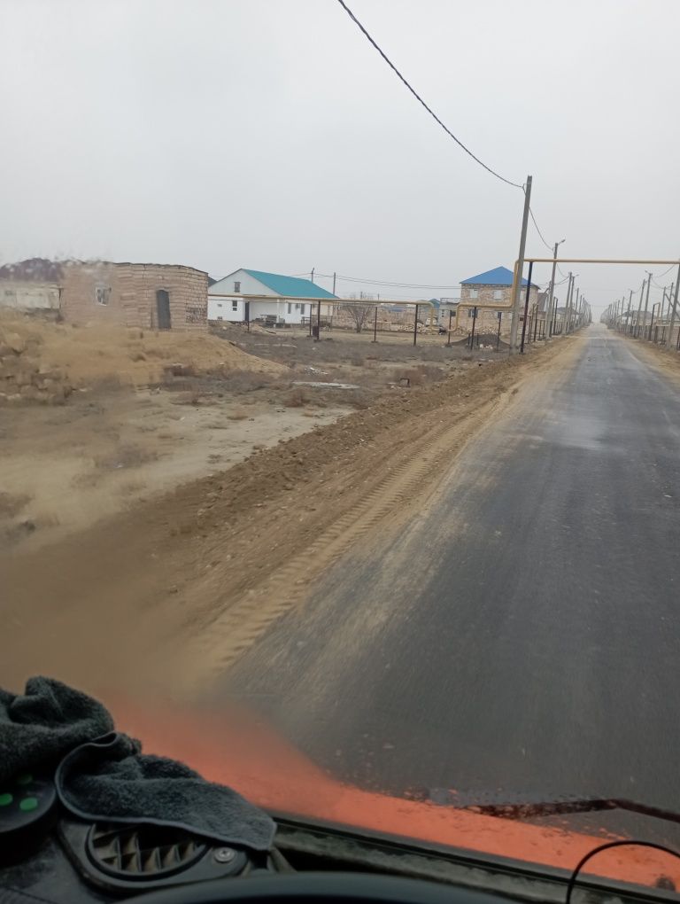 жер орын  сатылады.черновой сарайы бар
