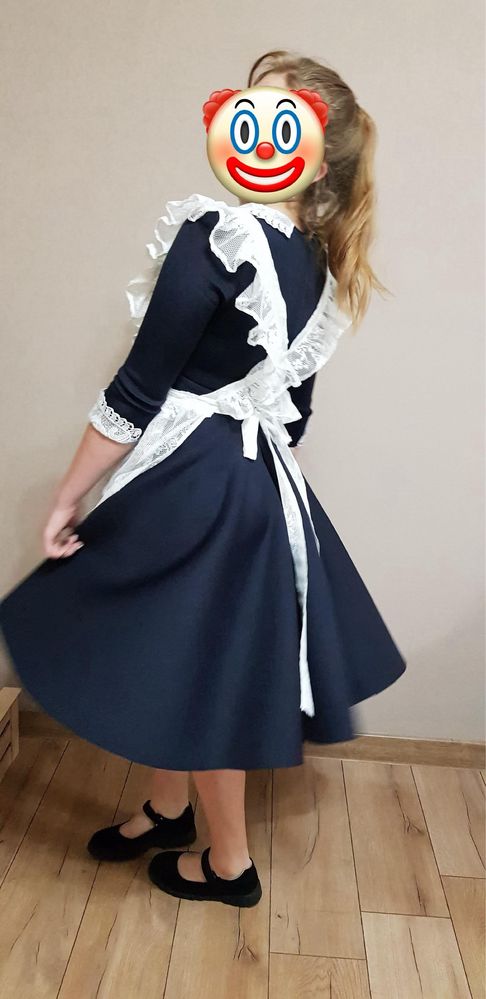 Школьное платье с фартуком
