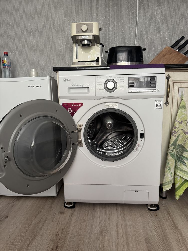 Продам стиральную машину LG 8КГ
