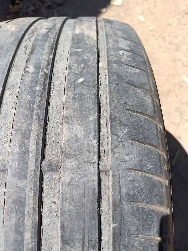 ОДНА шина 245/40 R18 - "Dunlop Sport Maxx RT" (Германия), летняя.