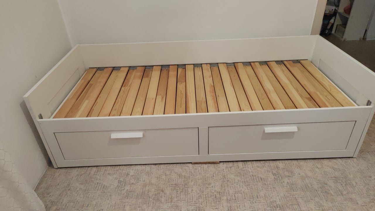 Кровать икеа 85.000