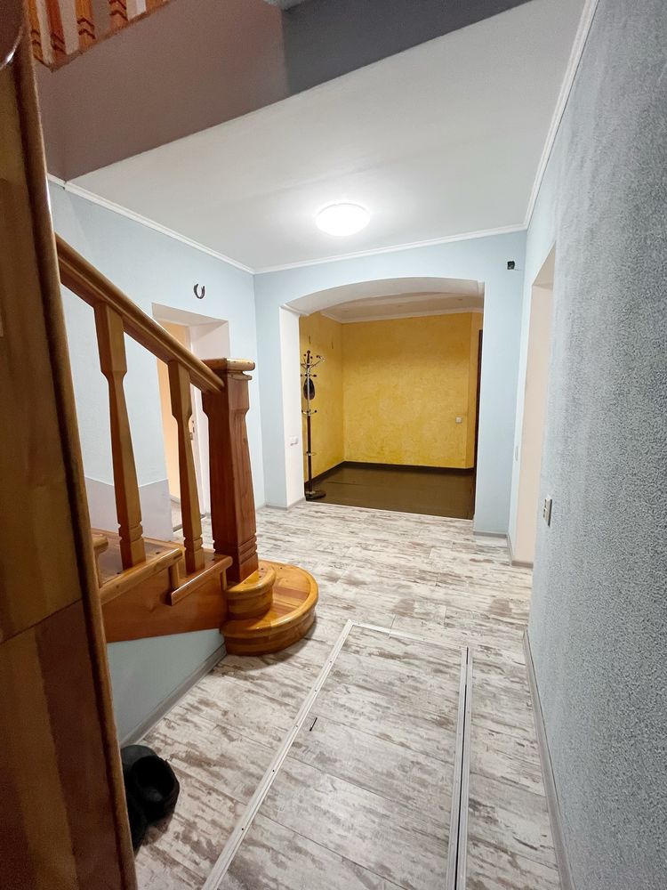 Продам два дома в пос. Куленовка